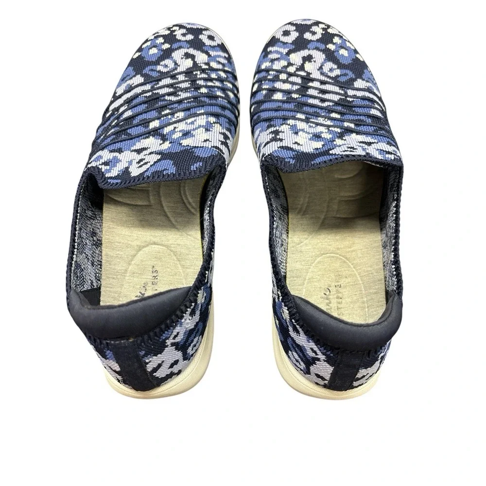 CLOUDSTEPPERS by Clarks Washable Knit Slip-Ons Adella Step Navy/Floral Size 11 M